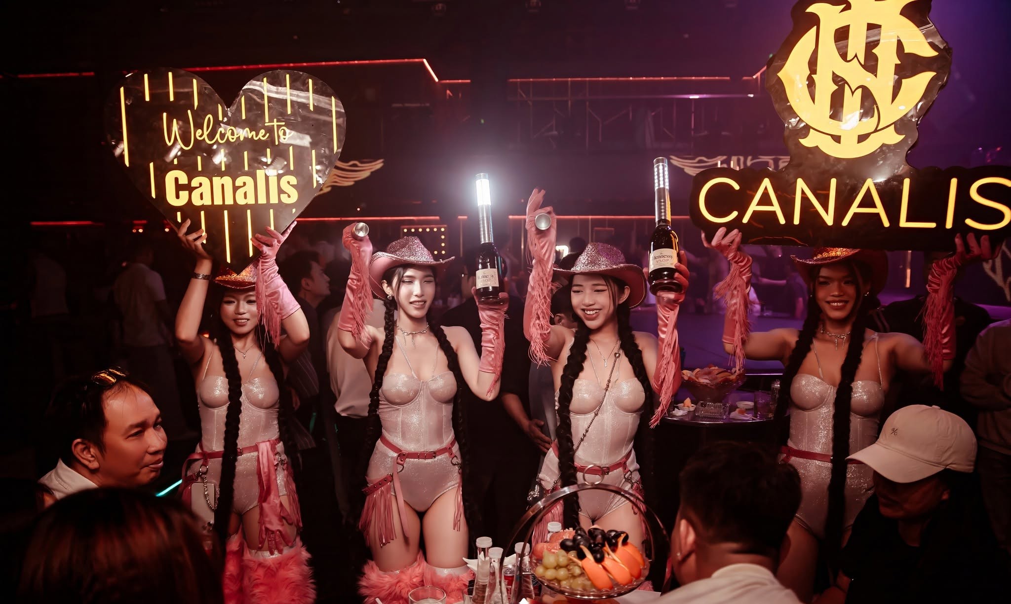 Bottle service Canalis